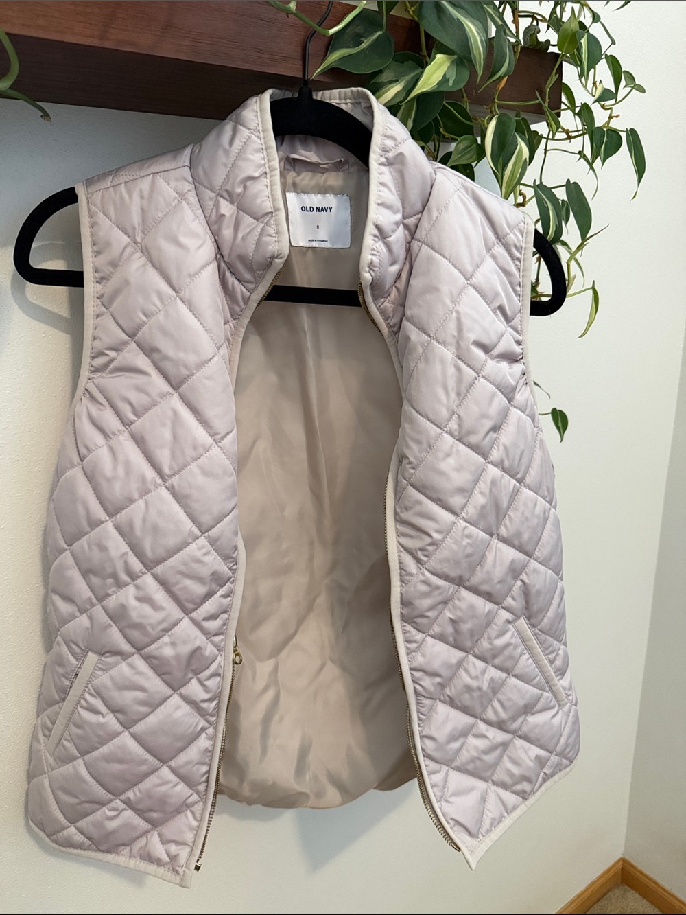 Old Navy Quilted Vest
